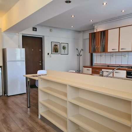 Apartament Anna Targoviste Bagian luar foto