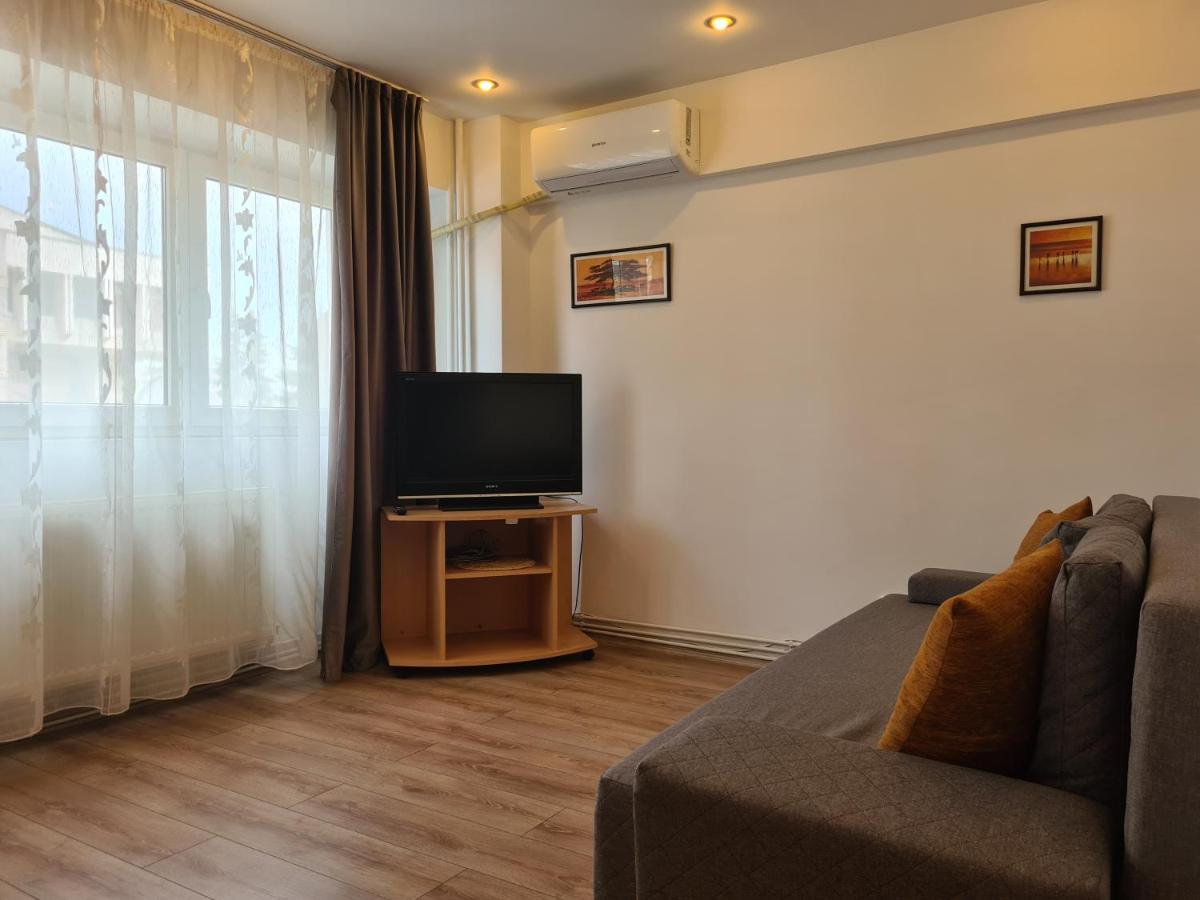 Apartament Anna Targoviste Bagian luar foto
