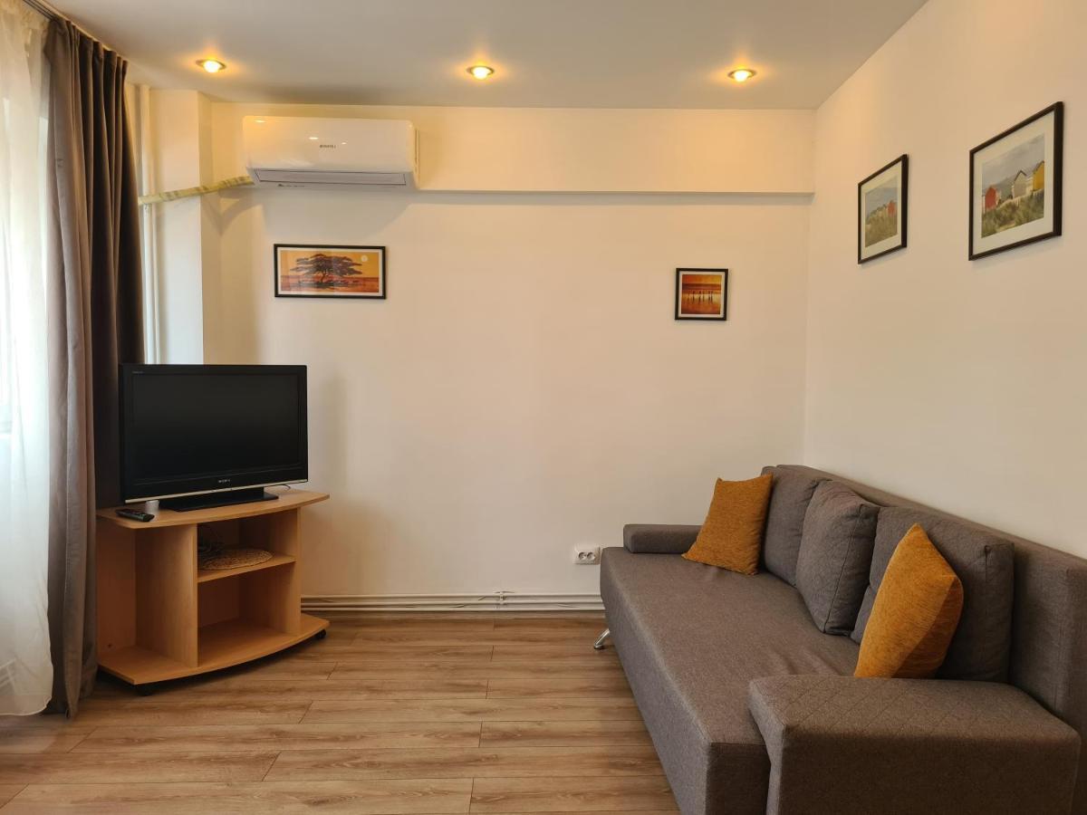 Apartament Anna Targoviste Bagian luar foto