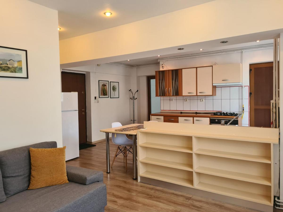 Apartament Anna Targoviste Bagian luar foto